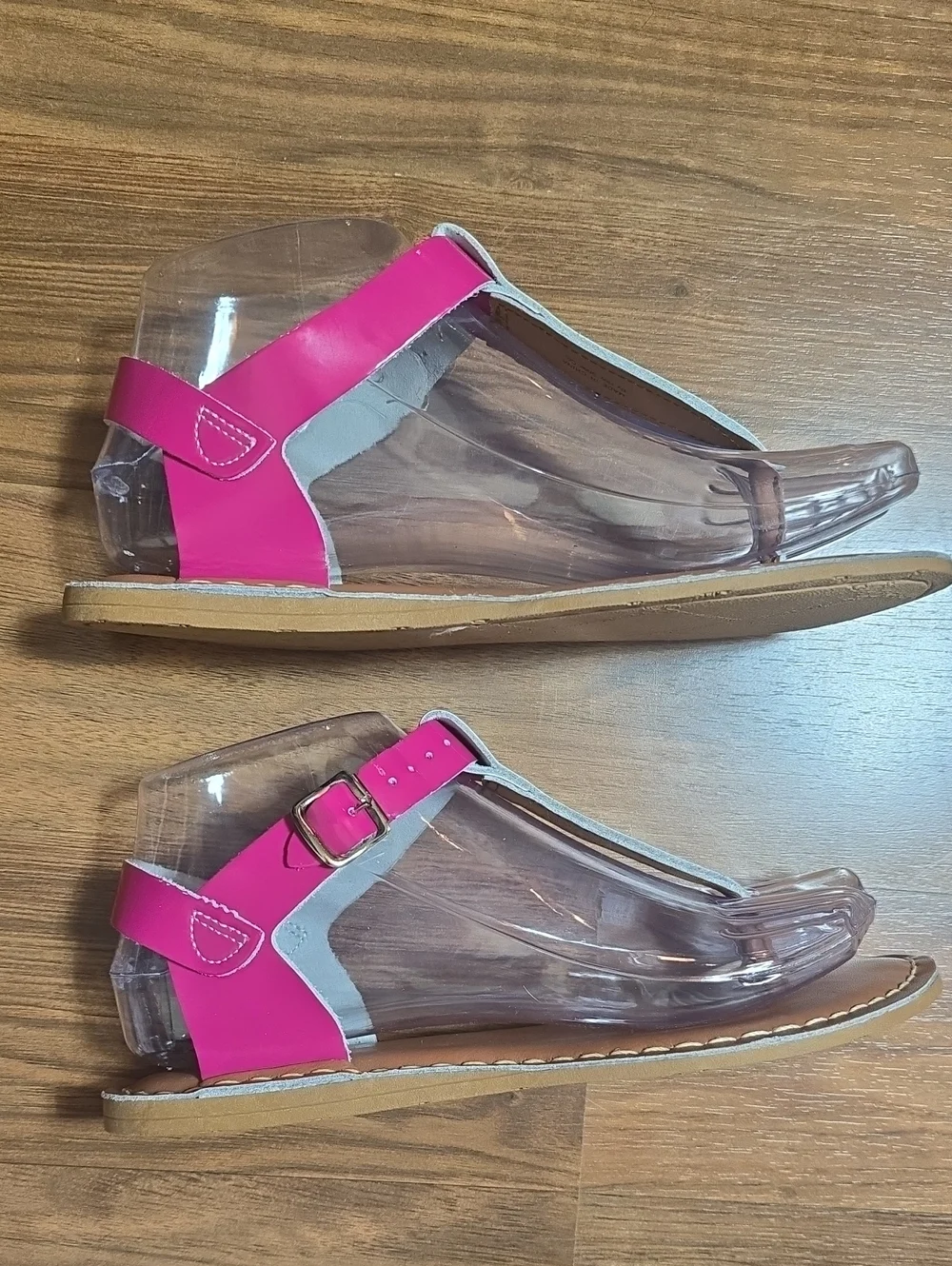 Salt-Water Sandals by Hoy Sun-San 200 T-Thong Sandals in Shiny Fuchsia